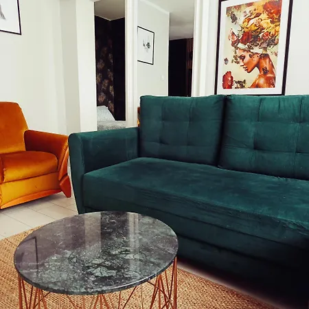 Apartament Parkowa *